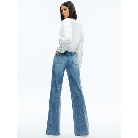 NWOT Alice + Olivia Casilda Faux Fur Cropped Cardigan Sweater XS Cream #2D433 - Picture 3 of 9